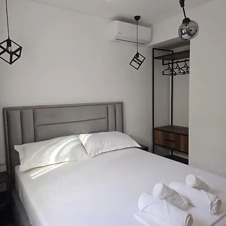 Ardit Seaside Rooms Sarandë Buitenkant foto