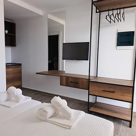 Ardit Seaside Rooms Sarandë Buitenkant foto