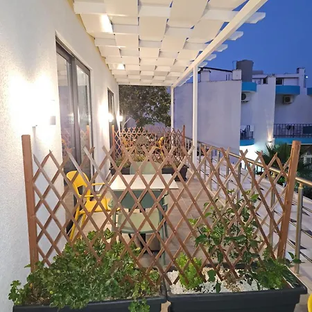 Ardit Seaside Rooms Sarandë Buitenkant foto