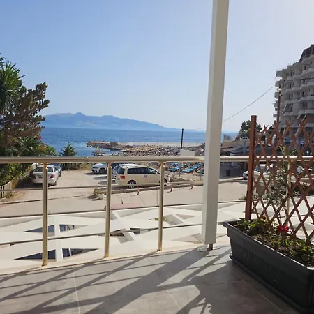Ardit Seaside Rooms Sarandë Buitenkant foto