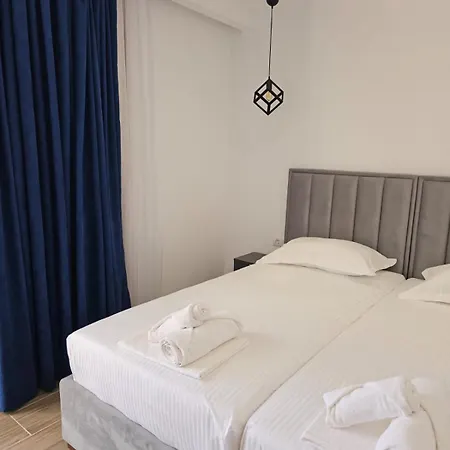 Ardit Seaside Rooms Sarandë Buitenkant foto