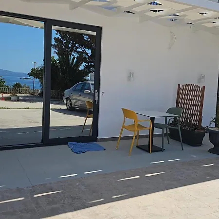 Ardit Seaside Rooms Sarandë Buitenkant foto