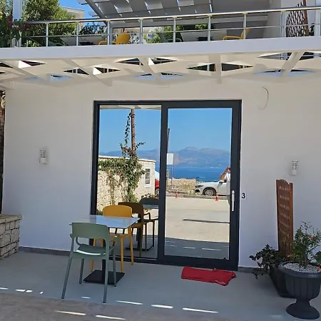 Ardit Seaside Rooms Sarandë Buitenkant foto