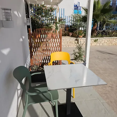 Ardit Seaside Rooms Sarandë Buitenkant foto