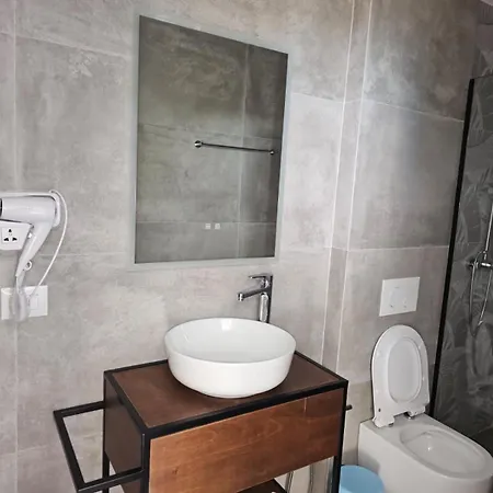 Ardit Seaside Rooms Sarandë Buitenkant foto