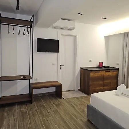 Ardit Seaside Rooms Sarandë Buitenkant foto