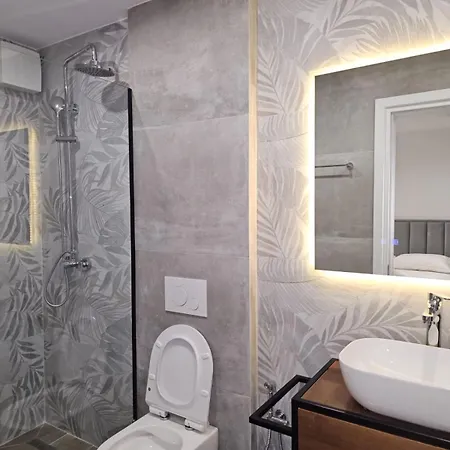 Ardit Seaside Rooms Sarandë Buitenkant foto
