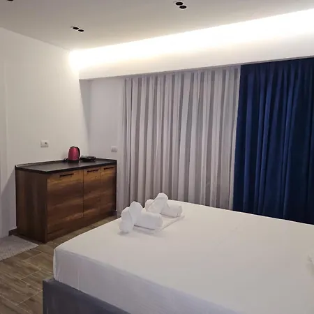 Ardit Seaside Rooms Sarandë Buitenkant foto