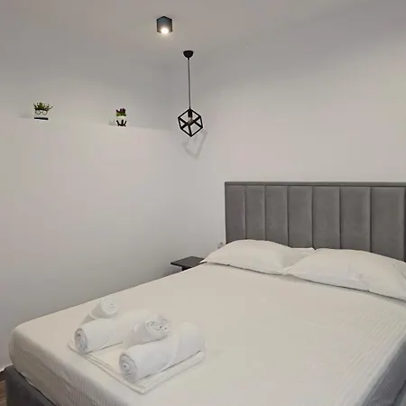 Ardit Seaside Rooms Sarandë Buitenkant foto