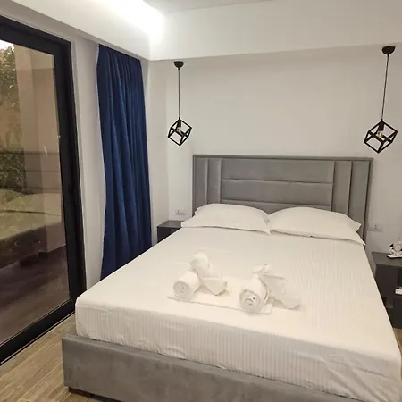 Ardit Seaside Rooms Sarandë Buitenkant foto